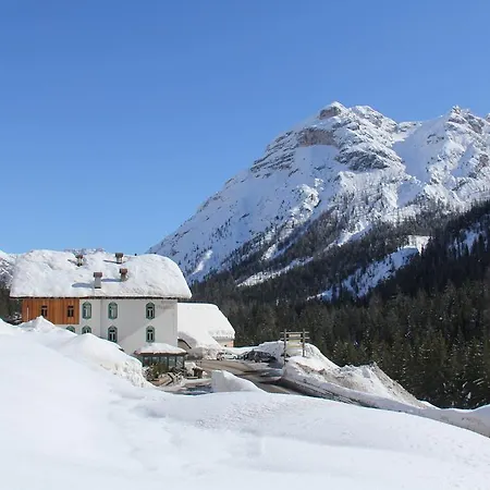 Han/Misafirhane Rifugio Ospitale 2*