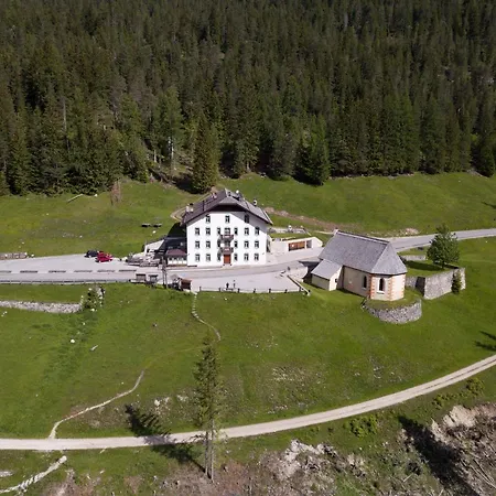 Rifugio Ospitale Han/Misafirhane 2*