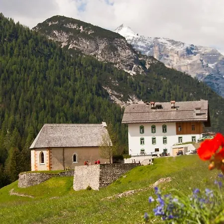 Rifugio Ospitale Han/Misafirhane Cortina dʼAmpezzo