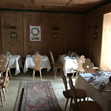 Rifugio Ospitale Han/Misafirhane Cortina dʼAmpezzo